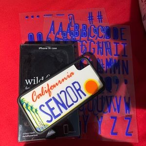 Wildflower iPhone XR case in like new condition